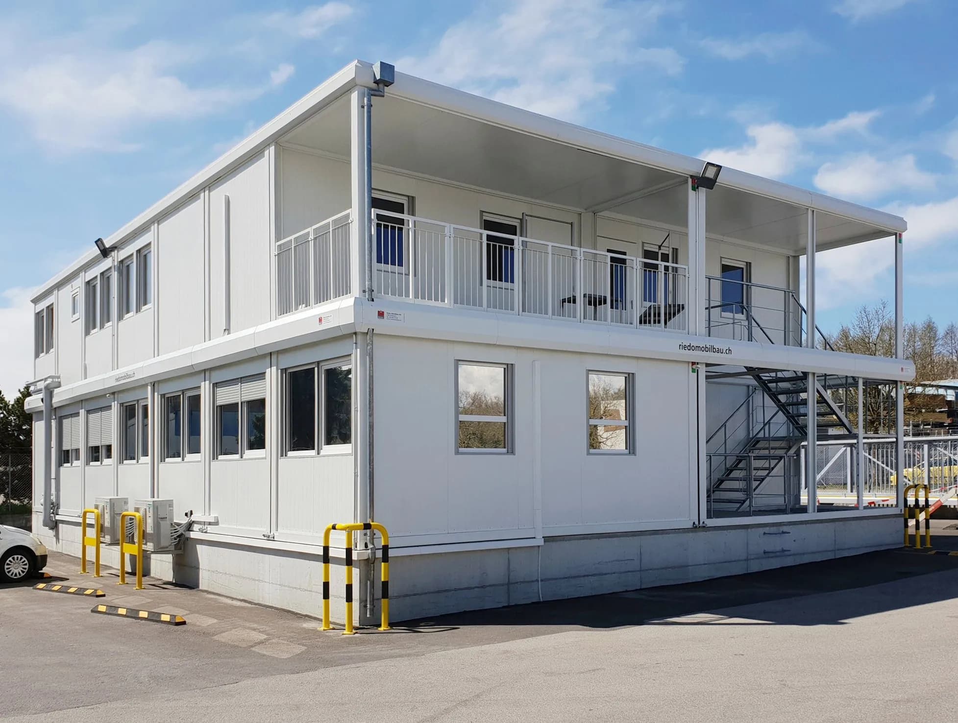 Containers & Mobile Units 6